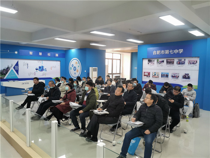 高二級部：同課異構(gòu)締結(jié)友誼、教研興校開拓天地(圖1)
