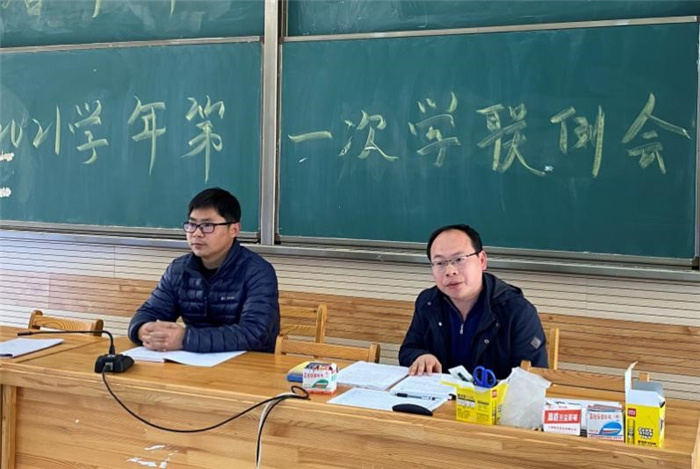 高一級(jí)部：強(qiáng)化課代表管理作用，形成兩語(yǔ)趕學(xué)趕超氛圍(圖3)
