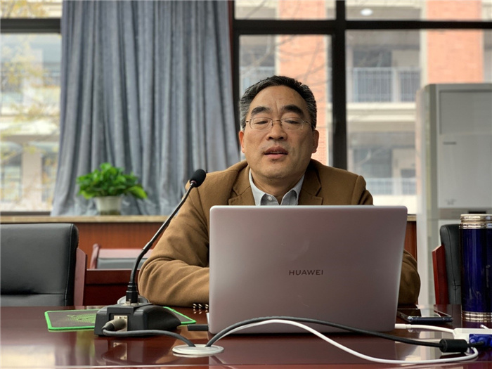 高一級部：一年之計(jì)在于春，不待揚(yáng)鞭自奮蹄(圖3)