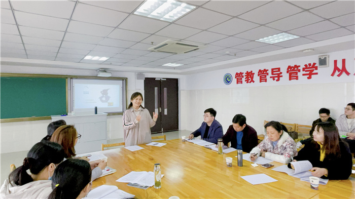 辦公室：合肥七中推進(jìn)新課程、新教材實(shí)施專項(xiàng)培訓(xùn)(圖9)