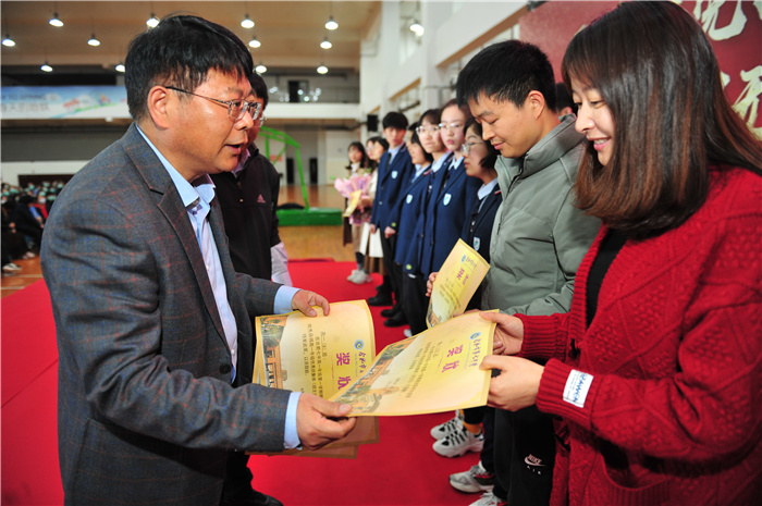 高一級部：致敬建黨百年，書寫無悔青春(圖8)