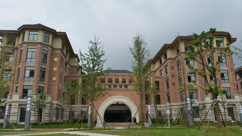 開學(xué)在即，靚麗校園靜候新生(圖4)