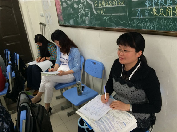 同課異構(gòu)展風(fēng)采，齊心研討共提升(圖4)