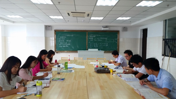 助力青年教師成長(zhǎng)，成就教育夢(mèng)想(圖1)