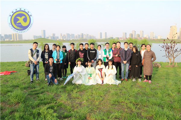 踏春風(fēng)，揚(yáng)漢服之美 ； 齊合作，傳志愿精神(圖3)