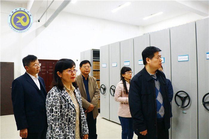  市檔案局、教育局檢查指導(dǎo)學(xué)校檔案工作(圖3)