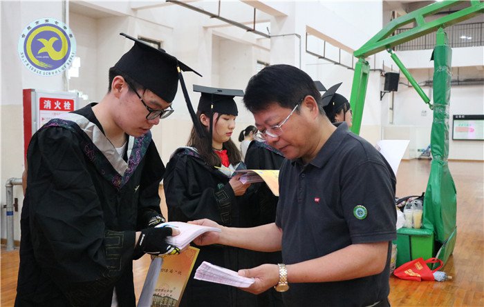 奮斗半生，歸來(lái)仍是我七中英俊少年(圖6)