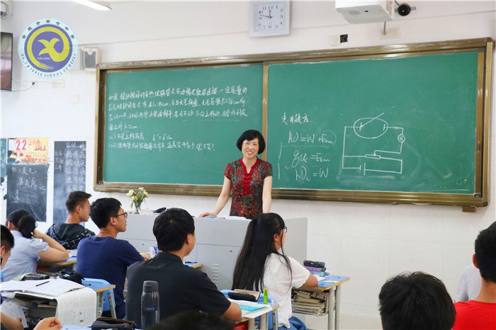 安徽商報(bào):千里送來(lái)鮮花 “壞孩子”的蛻變(圖1)
