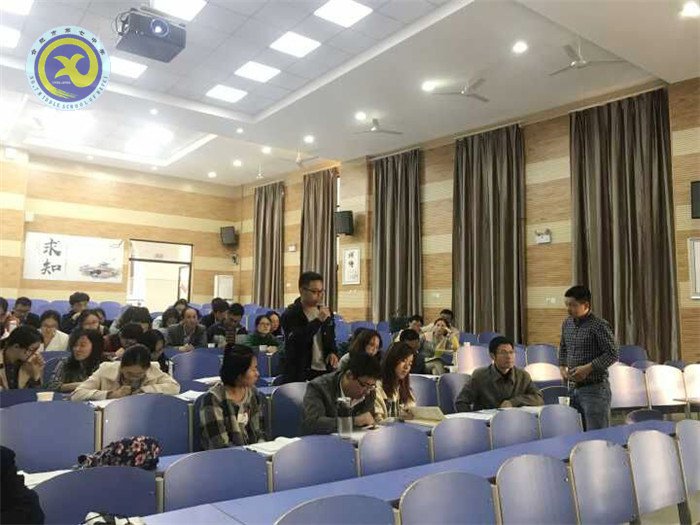 同課異構(gòu)共研討，青年教師展風(fēng)姿(圖16)
