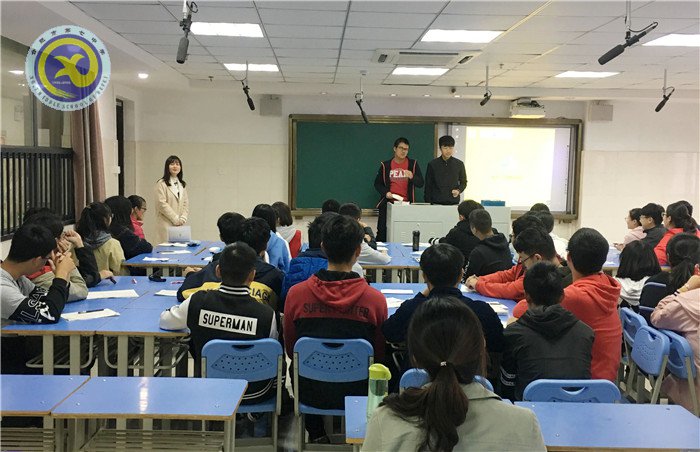 主題班會(huì)精彩紛呈 德育陣地?zé)òl(fā)新生(圖3)