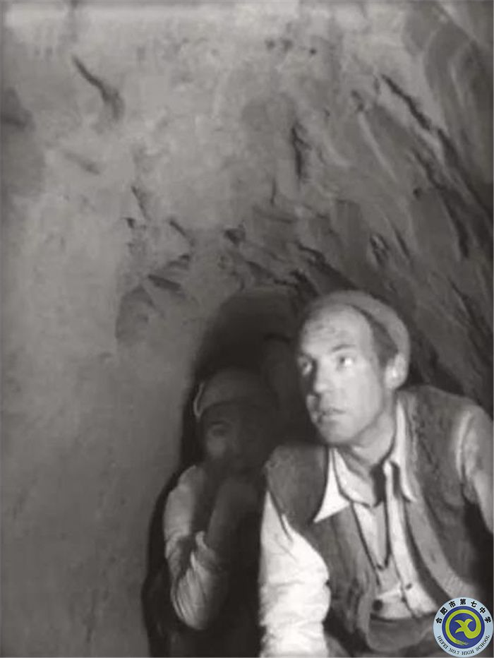 △1944年，美軍延安觀察組的杜倫上尉到冀中根據(jù)地考察。.jpg