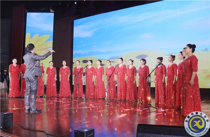 9、小合唱——《我們的生活充滿陽光》 (2).jpg
