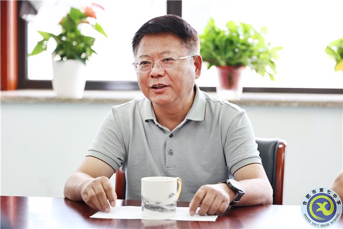 尊師重教！合肥七中黨委看望慰問(wèn)教師代表(圖2)