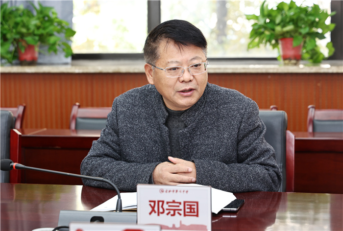 國家“雙一流”建設高校安徽大學向合肥七中授牌“優(yōu)質生源基地”！(圖3)