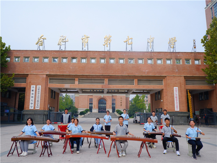 美育浸潤(rùn)！合肥七中七弦樂(lè)團(tuán)溫潤(rùn)你心(圖1)