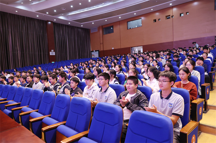 合肥七中與安徽農(nóng)業(yè)大學舉行耕讀教育基地共建揭牌儀式暨2024年秋播啟動儀式(圖5)