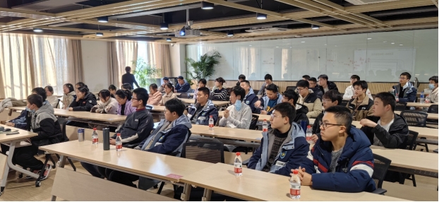 中安在線、合肥在線：合肥七中學(xué)子寒假社會(huì)實(shí)踐活動(dòng)超有AI(圖5)