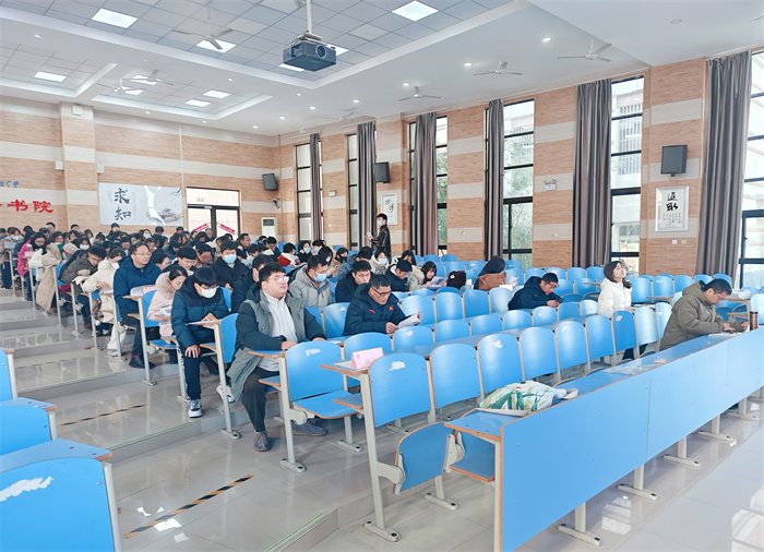 合肥七中高二年級(jí)召開(kāi)2024-2025學(xué)年第二學(xué)期全體教師會(huì)議(圖1)