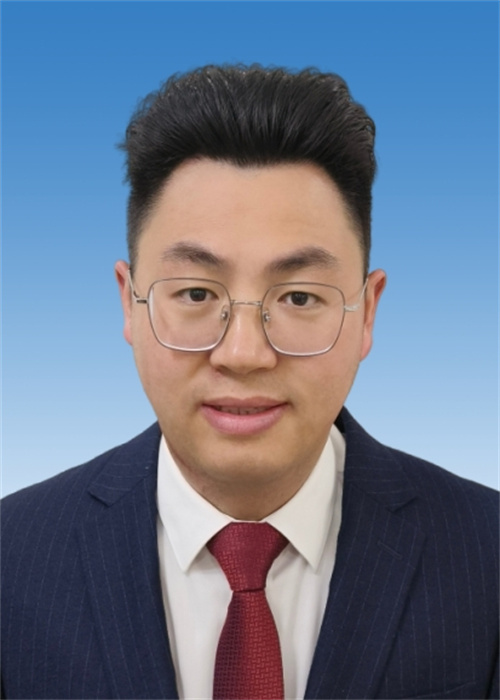 張瑞 高一級部副主任.jpg