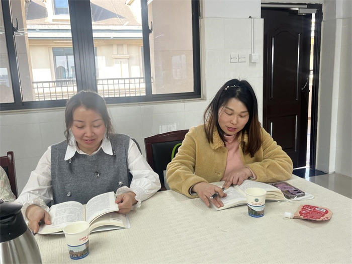 第五十六期家長(zhǎng)讀書會(huì)2.jpg