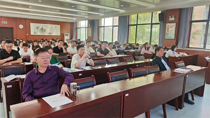 高一年級期中學(xué)情分析會5.jpg