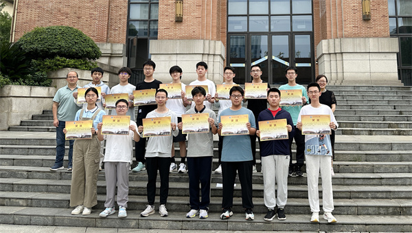 合肥七中高一年級期末“暢言解題家”表彰活動(圖2)