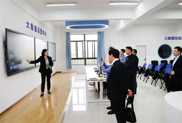 西藏自治區(qū)教育廳.jpg